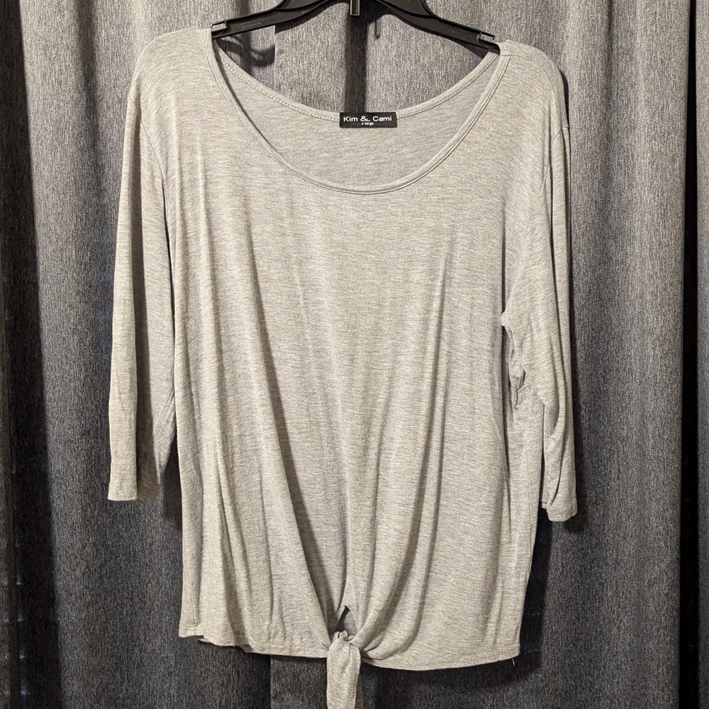Kim & Cami Light Gray Tie-Front Scoop Neck Tunic